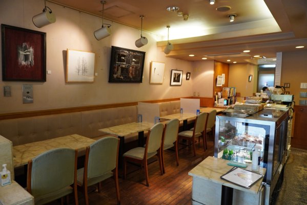 店内