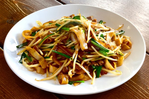 港式干炒牛河（乾炒牛河）