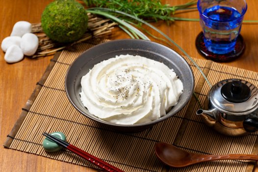 白色明太子芝士奶油乌冬面