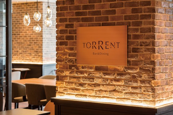酒吧 & 餐厅 TORRENT