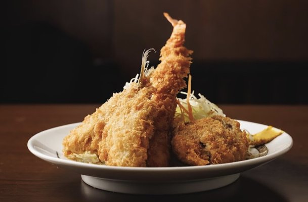 人气菜品“什锦炸物”